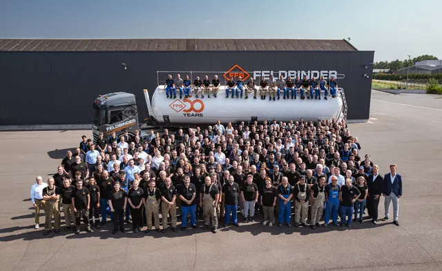 Das 50. Jubiläum der Feldbinder Spezialfahrzeugwerke GmbH wurde groß gefeiert | Foto: Feldbinder Spezialfahrzeugwerke GmbH