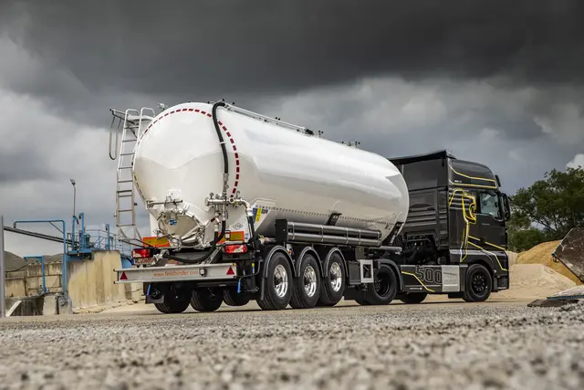 Foto: Feldbinder Spezialfahrzeugwerke GmbH