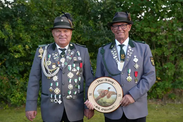 Adjutant Norbert Wilezich (li.), Vizekönig Wolfgang Franke | Foto: SK Ohlendorf