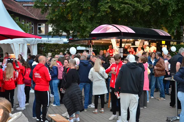 Das Rathausplatz war sehr gut mit Besuchern gefüllt | Foto: André Welle