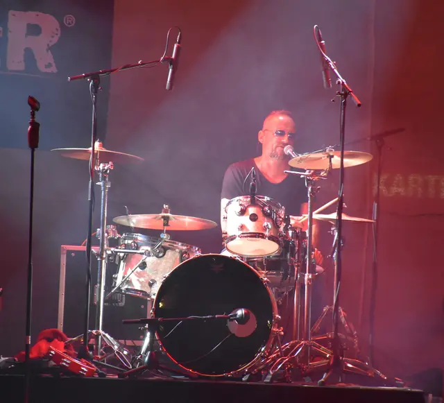 Auch Schlagzeuger können gute singen. Das zeigte der Drummer der Hafenrocker | Foto: Axel-Holger Haase
