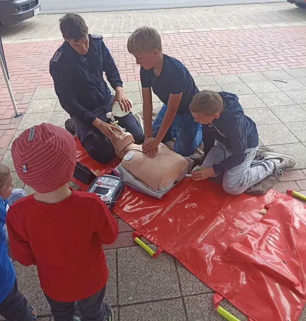 Blaulichter im Einsatz | Foto: Schnackenberg