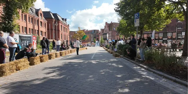 Von der Rampe fuhren die Fahrzeuge etwa 120 Meter weit | Foto: Round Table 165 Winsen