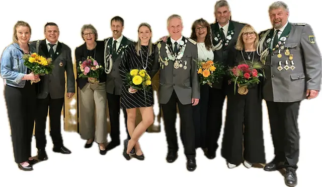 Die Vizekönigscrew um Markus Meyer "die Fahnenmacht mit dem 308" mit seiner Königin Janina (Mi.) freut sich auf zahlreiche Mitfeiernde | Foto: Hetzel