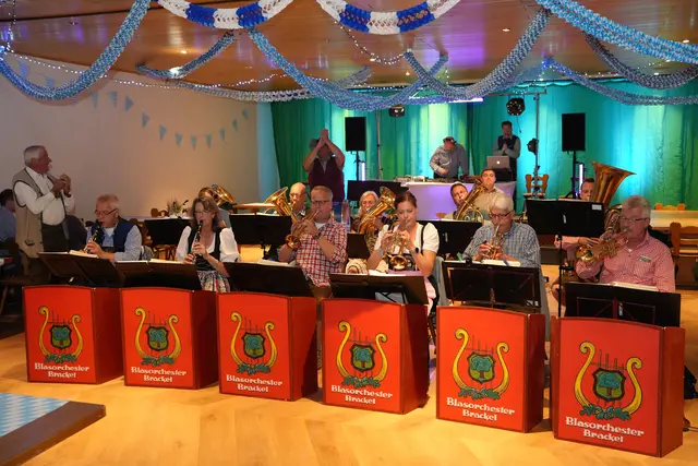 Zünftige Blasmusik sorgt für echte Wiesn-Atmosphäre | Foto: Sk Ohlendorf von 1900 e.V.