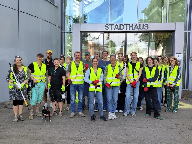 Die fleißigen Müllsammlerinnen und -sammler | Foto: Barbara Ruser