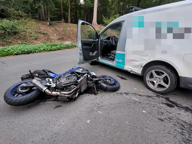 Die Unfallstelle auf der L124 in Harsefeld | Foto: Polizei