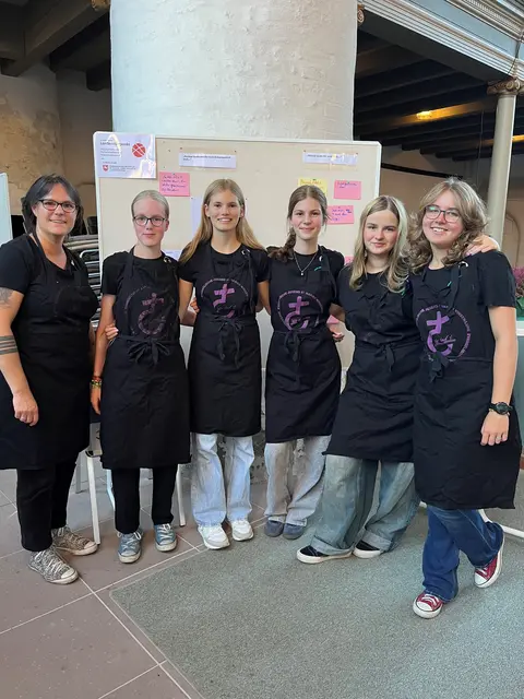 Teamerinnen mit Diakonin Tanja Homberg | Foto: Ambulanter Hospizdienst Winsen