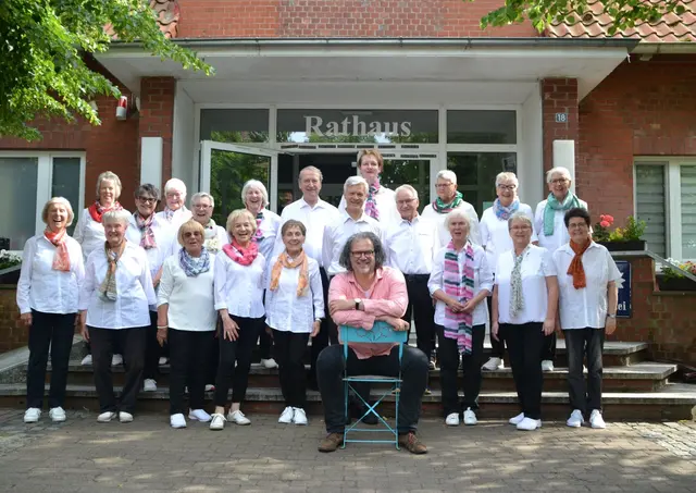 Der Steller Chor sorgte im Ashäuser Hof für beste Stimmung | Foto: Lebrecht Reinhold
