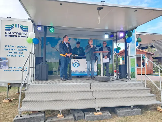 Frank Patt spricht bei der Einweihungsfeier | Foto: Anika Werner