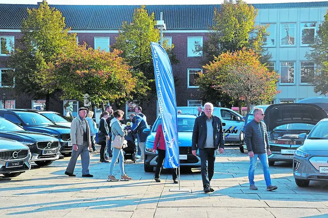 Fahrzeuge im unmittelbaren Vergleich | Foto: sc