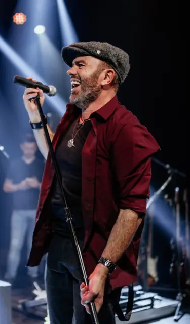 Nigel Connell will das Publikum in Hörsten begeistern | Foto:  Nigel Connell/Bluesgarage