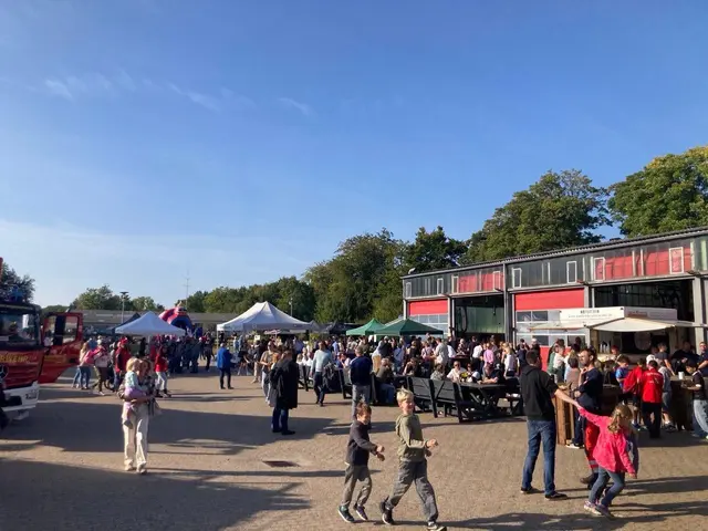 Spätsommerliche Atmosphäre beim Feuerwehr- und Erntefest. | Foto: FF Wiepenkathen