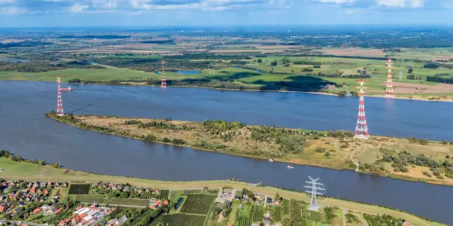 Die Elbinsel Lühesand: Auf dem Campingplatz gibt es im Frühjahr einen Neustart | Foto: Martin Elsen/nord-luftbilder.de