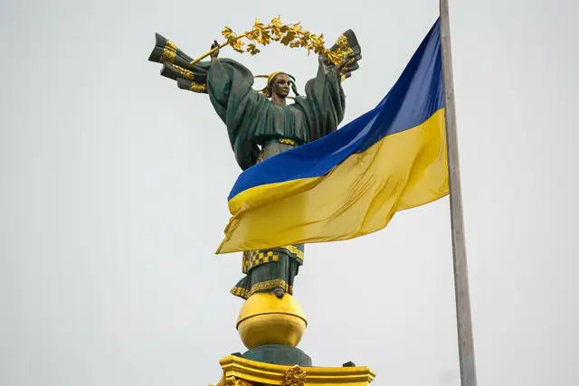 Die Unabhängigkeitssäule wurde 2001 zum zehnten Jahrestag der ukrainischen Unabhängigkeit errichtet und steht als Symbol für die Souveränität des Landes | Foto: Adobe Stock / Dmy To