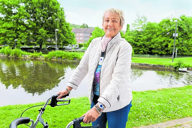 Den Johanniter-Hausnotruf können Interessierte im Oktober kostenfrei testen | Foto: Johanniter