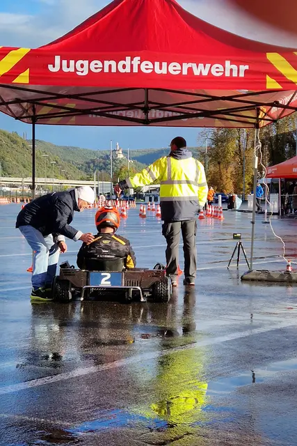 Timm Krause erhält vor dem Start in den Parcours noch letzte Hinweise | Foto: AC Buchholzer Heidering e.V.