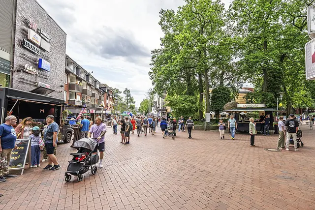 Die Buchholzer Innenstadt ist vor allem an den Markttagen und besonderen Veranstaltungen sehr belebt | Foto: Frank Kettwig