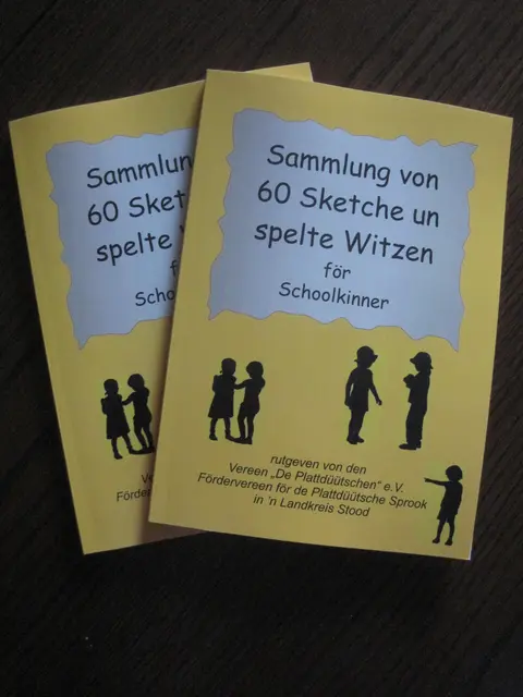 Der Verein "De Plattdüütschen"hat eine Sammlung mit 60 Sketchen neu aufgelegt | Foto: Verein "De Plattdüütschen"