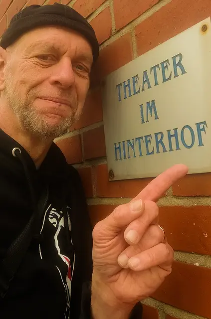 Nils Engelhard hat das Theater im Hinterhof übernommen | Foto: Nils Engelhard