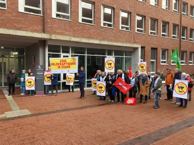 Demo vor dem Stader Kreishaus | Foto: Jan Witt