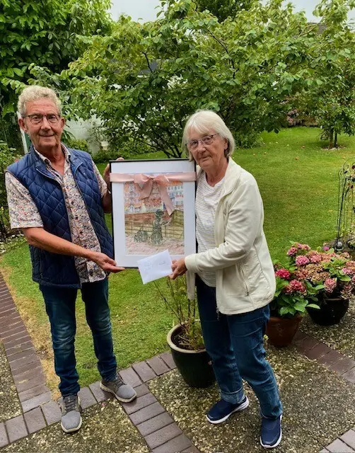 Michael Franke holte das Bild persönlich bei Karin Quoohs ab | Foto: Quoohs