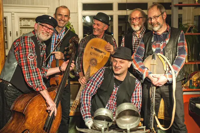 Perfekt aufeinander eingespielt: die Appeltown Washboard Worms | Foto: Appeltown Washboard Worms