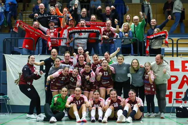 Die HL Buchholz 08-Rosengarten haben ihren ersten Saisonsieg gefeiert | Foto: Katja Hinrichs