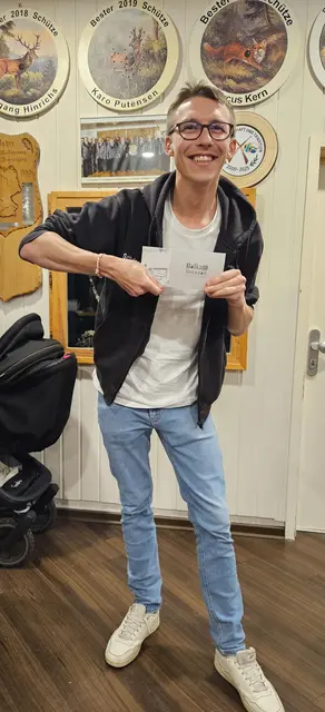 Nichtschütze Philipp Schulz gewann mit einem 102,6 Teiler | Foto: Gordon Zabel