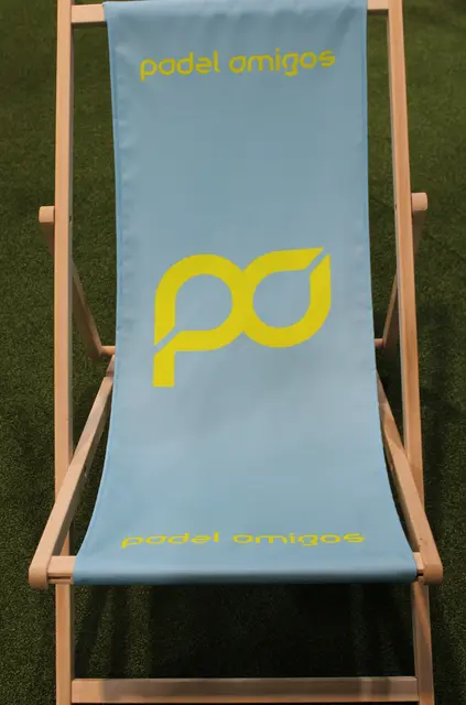 Urlaubsfeeling: Die Chill-Out-Area in der Mitte der Plätze vermittelt u.a. mit Liegestühlen Urlaubsfeeling | Foto: pöp