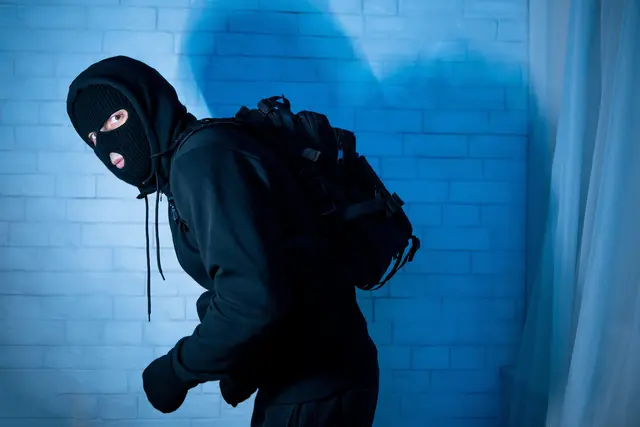 In Dollern trieb ein Einbrecher sein Unwesen | Foto: AdobeStock/Prostock-studio