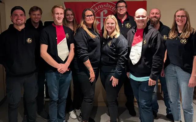 Der Vorstand der Stöckter Faslamsbrüder: Jan Siebert (vorne, v. li.), Basti Wittmann, Stefanie Heidel, Lina Dieck, Benik Weiand, Anna Sophie Wozniak, Nico Tischer (hinten, v. li.), Johanna Oelker, Andre Friese, Ole Neumann | Foto: Stöckter Faslamsbrüder e.V.