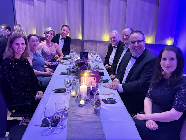 Gut gelaunt in den Herbstball Buchholz | Foto: Lions Club Buchholz-Nordheide