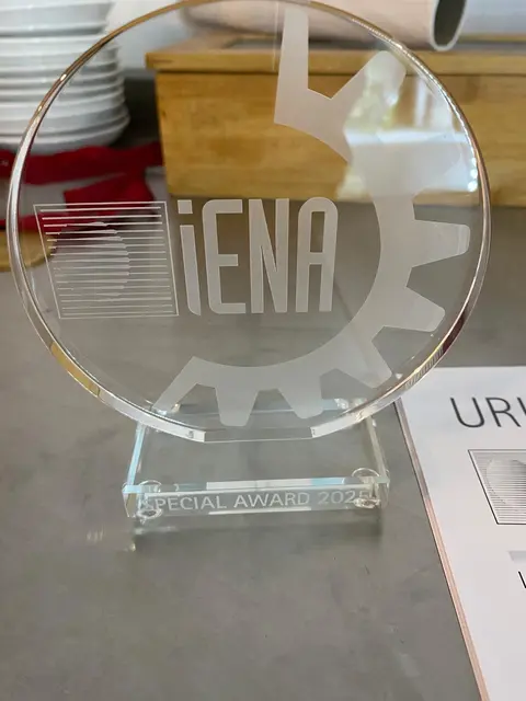 Diese Trophäe der Erfinder-Messe "iENA" erhielten die Günaldis für die "Innovation des Jahres" | Foto: Matea