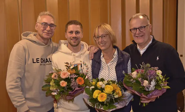 Henry Bielefeldt, Fabian Severloh, Felicitas Richter und Hagen Preuss (v.l.) | Foto: Gewerbeverein Rosengarten