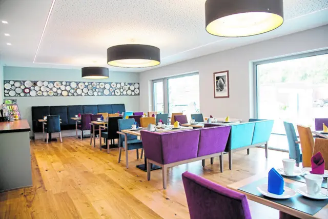 Das hauseigene Café für Zusammenkünfte nach der Abschiednahme | Foto: Feuerbestattungen Stade