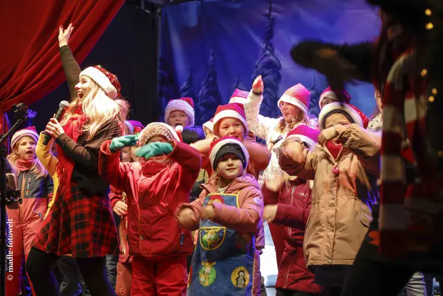 Nadine Sieben und ihre Sing and Dance Kids | Foto: madle Fotowelt