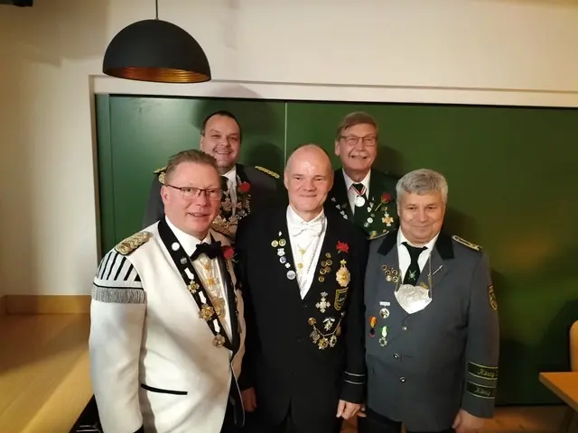 Auf dem Bild sind von links nach rechts zu erkennen: Arne Pauly (Schützenverein Altkloster)
Christian Neumann (Schützenverein Ovelgönne) Friedhelm Holst (MGV Treue Neukloster-Hedendorf) Jürgen Meyer (Schützengilde Buxtehude)
Jörg Linder (Schießclub Dammhausen) | Foto: Verein