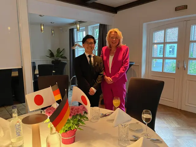 Vzekonsul Yamada und Andrea Lentz | Foto: DJG Winsen