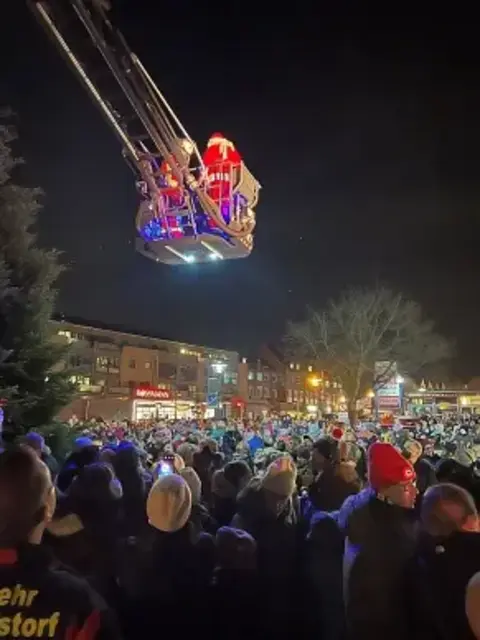 Das Weihnachtsmannwecken vom Dezember 2022. Jedes Jahr ein Highlight für Groß und Klein
 | Foto: Gemeinde Neu Wulmstorf