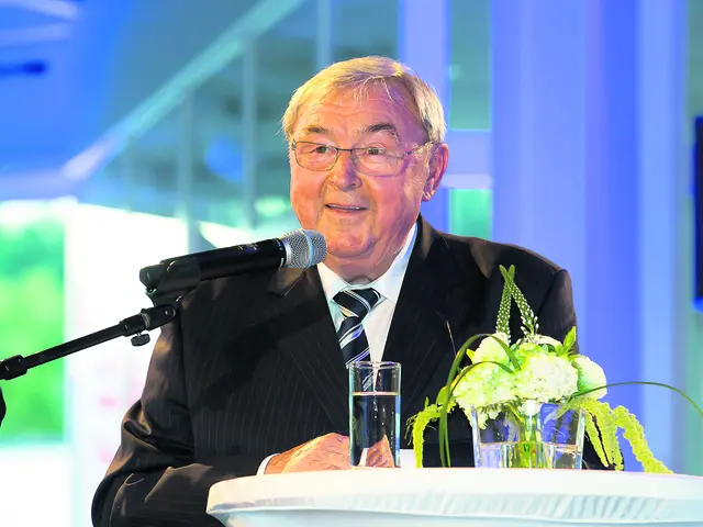 Harald Witte bei einer Veranstaltung als Redner, die er mit einem Fachvortrag bereicherte  | Foto: Gilbert Studios Jesteburg