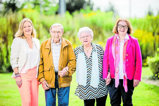 Harald und Anneliese Witte mit ihren Töchtern Claudia (li.) und Kerstin | Foto: Fischkopp Films