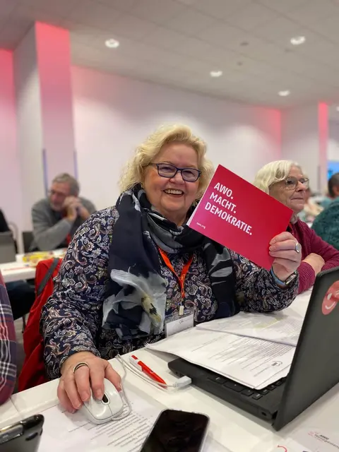 Angelika Tumuschat-Bruhn bei der Bundeskonferenz in Erfurt
 | Foto: AWO Bezirksverband Hannover e.V.