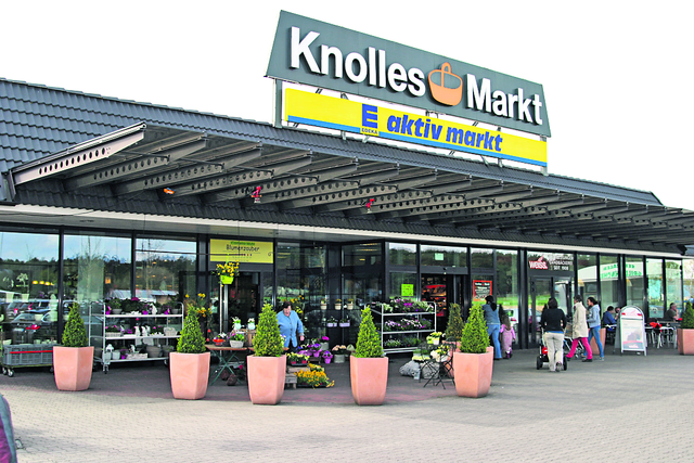 Knolles Markt soll auf 3.000 Quadratmeter erweitert werden. In direkter Nähe zum Edeka soll ein Aldi-Markt gebaut werden