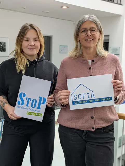 Lea Wolf (li.) und Andrea Jülisch | Foto: Hansestadt Buxtehude