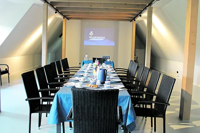 Tagungsraum im Obergeschoss: Hier finden Einführungen statt | Foto: pöp