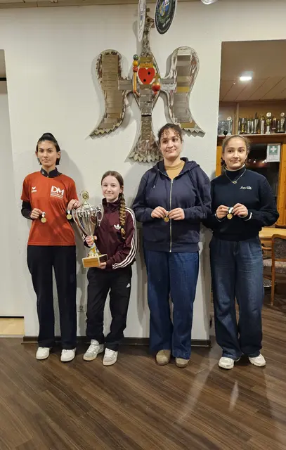 Mannschaft Luftgewehr aus Winsen: Silvia Orywal (v. li.), Mina Ortmann, Nusaybah Mohamed, Ruqaiya Mohamed
 | Foto: Gordon Zabel