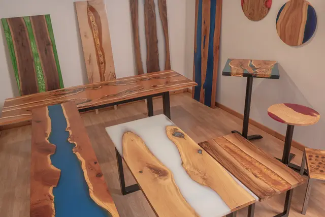 Besondere Tische gibt es bei GIG Holzkunst an der Plankenstraße 33 | Foto: Götz Gerke