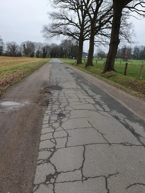 Der Schwarze Weg verbindet auf 440 Meter den Himmelsweg mit der Buxtehuder Straße | Foto: sh