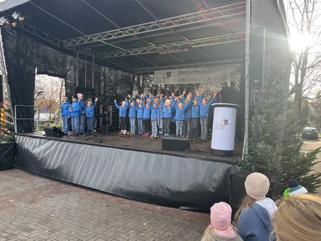 Der Kinderchor "Stieglitze" sangen alle Zuschauer warm | Foto: Sandra Polenz